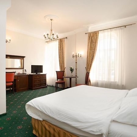 Royal Hotel Modlin Nowy Dwór Mazowiecki Zewnętrze zdjęcie