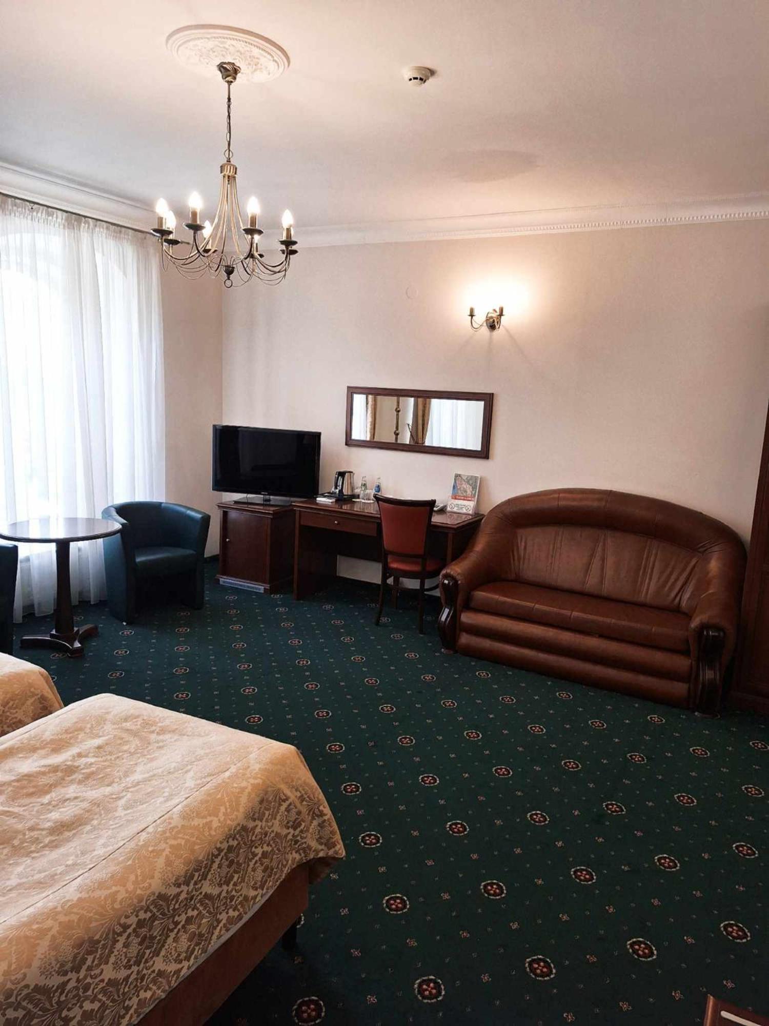 Royal Hotel Modlin Nowy Dwór Mazowiecki Zewnętrze zdjęcie