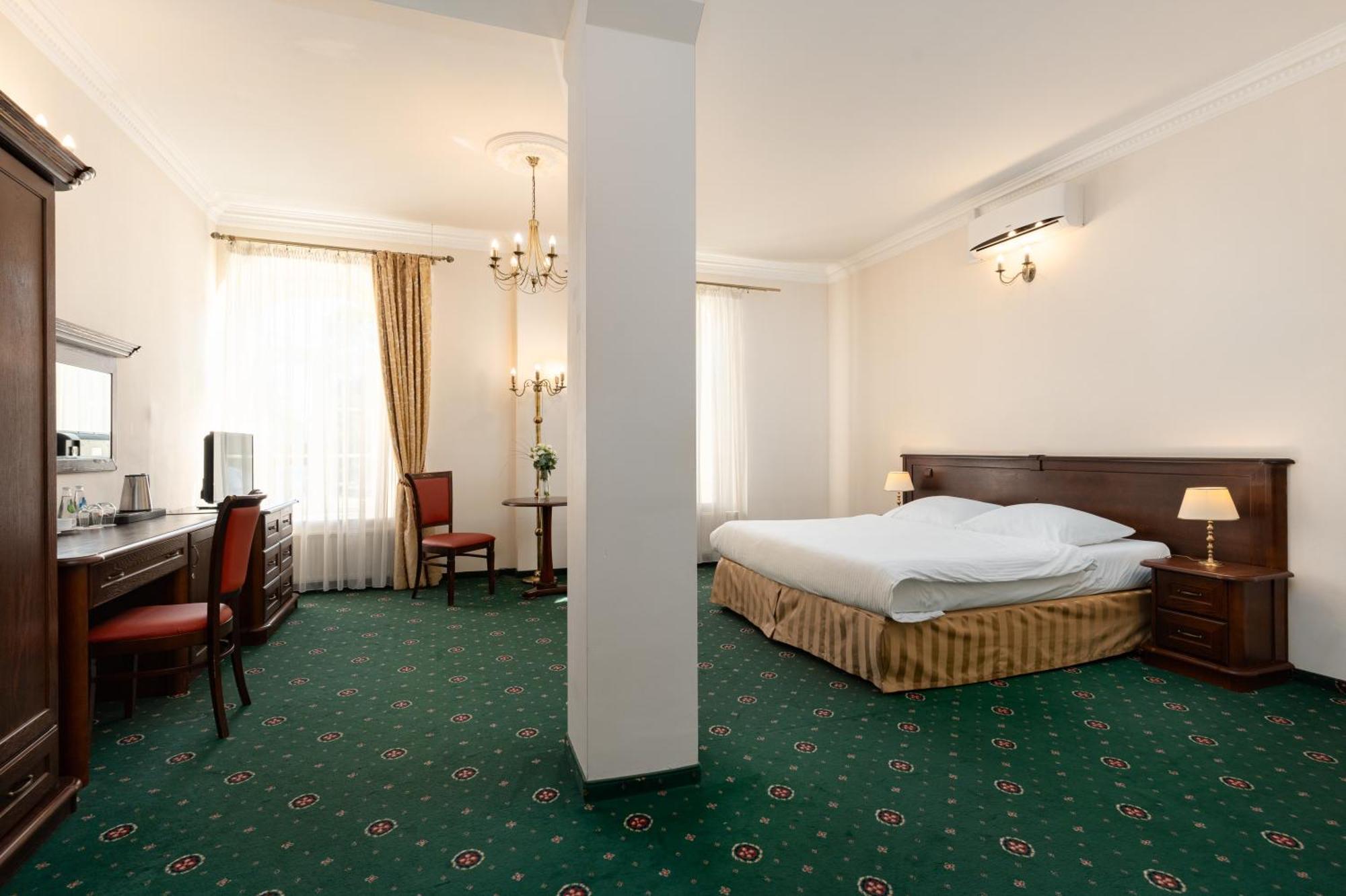 Royal Hotel Modlin Nowy Dwór Mazowiecki Zewnętrze zdjęcie